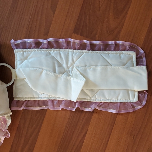 3 piece Bathroom toilet/tank/paper holder set - Picture 6 of 6